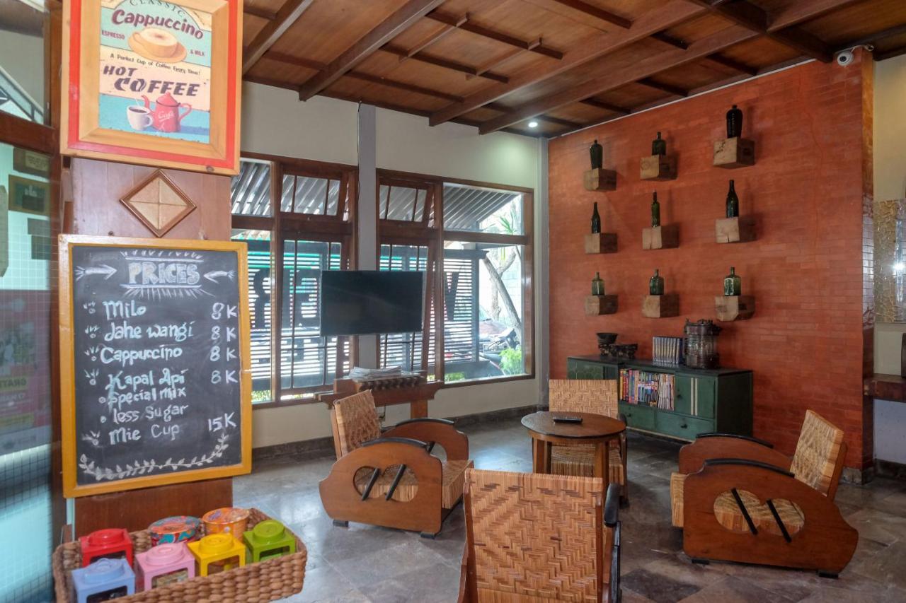 Urbanview Hotel Syariah Wisnugraha By Reddoorz Yogyakarta Exterior photo