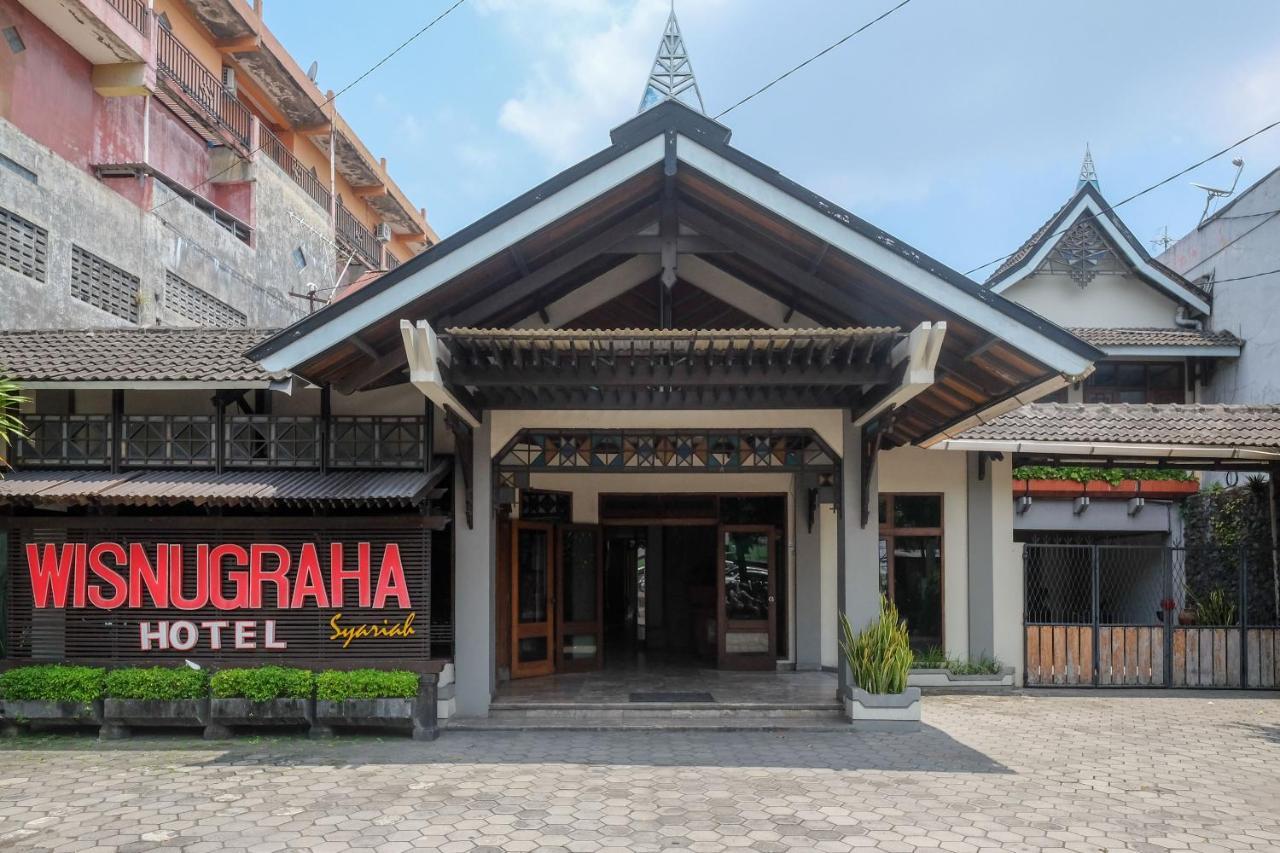 Urbanview Hotel Syariah Wisnugraha By Reddoorz Yogyakarta Exterior photo